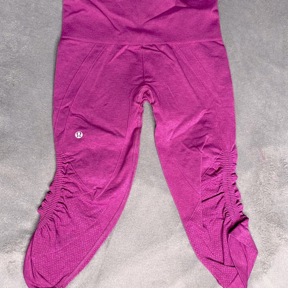 Cropped Lulu Lemon Leggings
